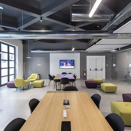 Dotcampus Center Hotel